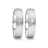 Alianzas de boda de acero con diamante