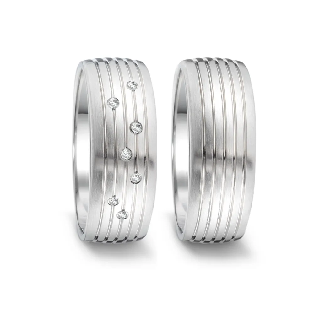 Alianzas de boda de acero con diamantes