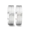 Alianzas de boda de acero con diamante