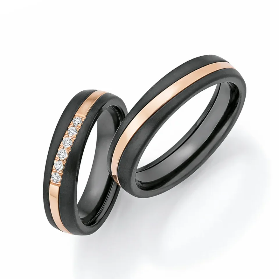 Alianzas de boda de zirconio y oro rosado con diamantes