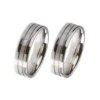 Alianzas de boda de acero con diamante