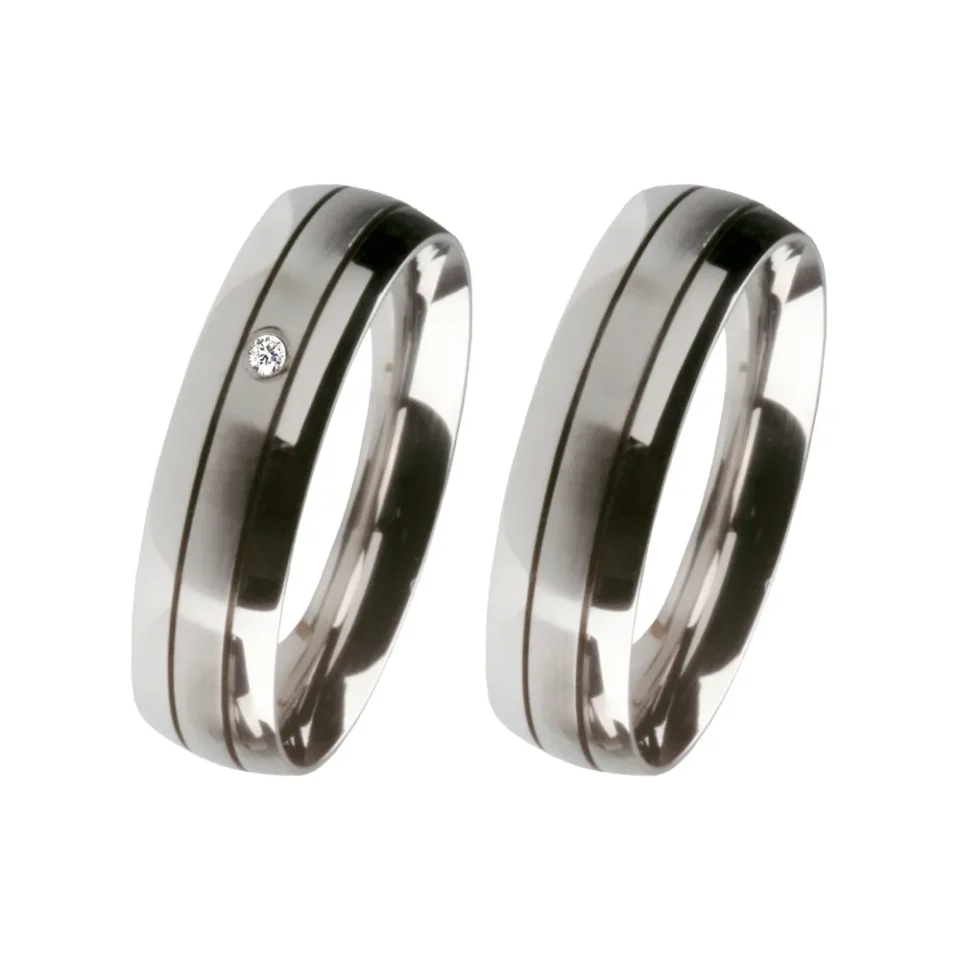 Alianzas de boda de acero con diamante
