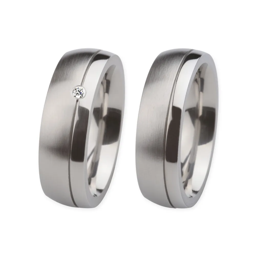 Alianzas de boda de acero con diamante
