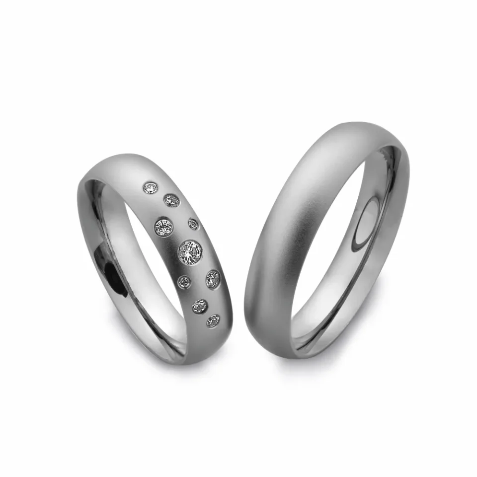 Alianzas de boda de tántalo con diamantes