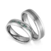 Alianzas de boda de tántalo y oro blanco con diamantes