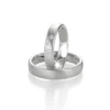 Alianzas de boda de plata con diamantes