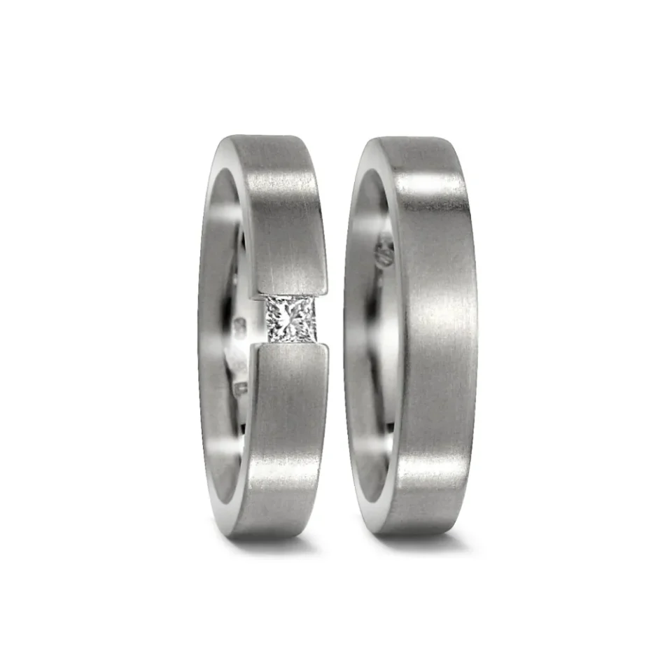 Alianzas de boda de titanio con diamante