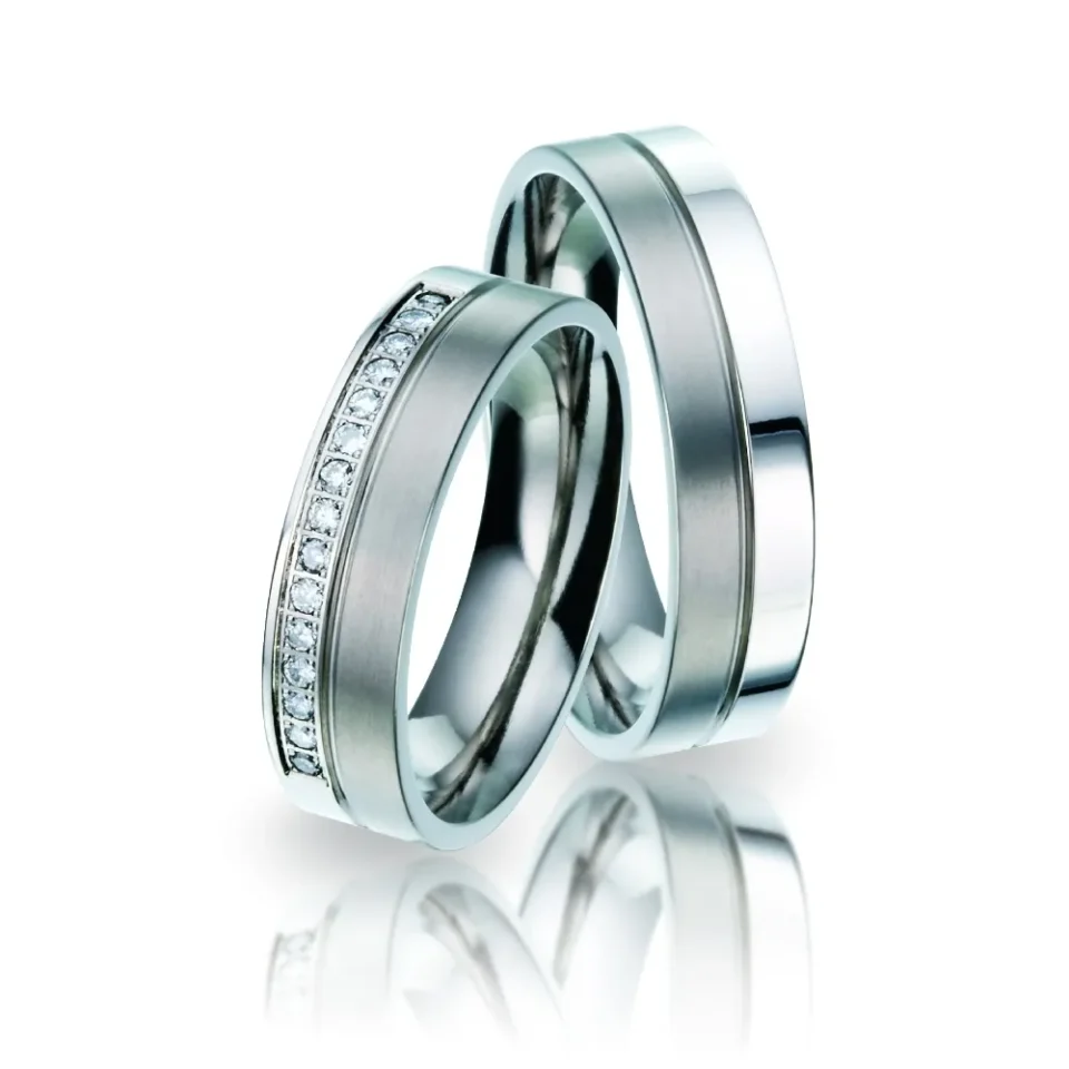 Alianzas de boda de titanio con diamantes