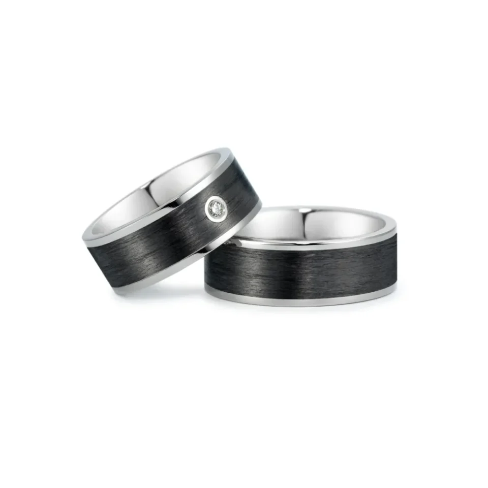 Alianzas de boda de titanio y carbono con diamante