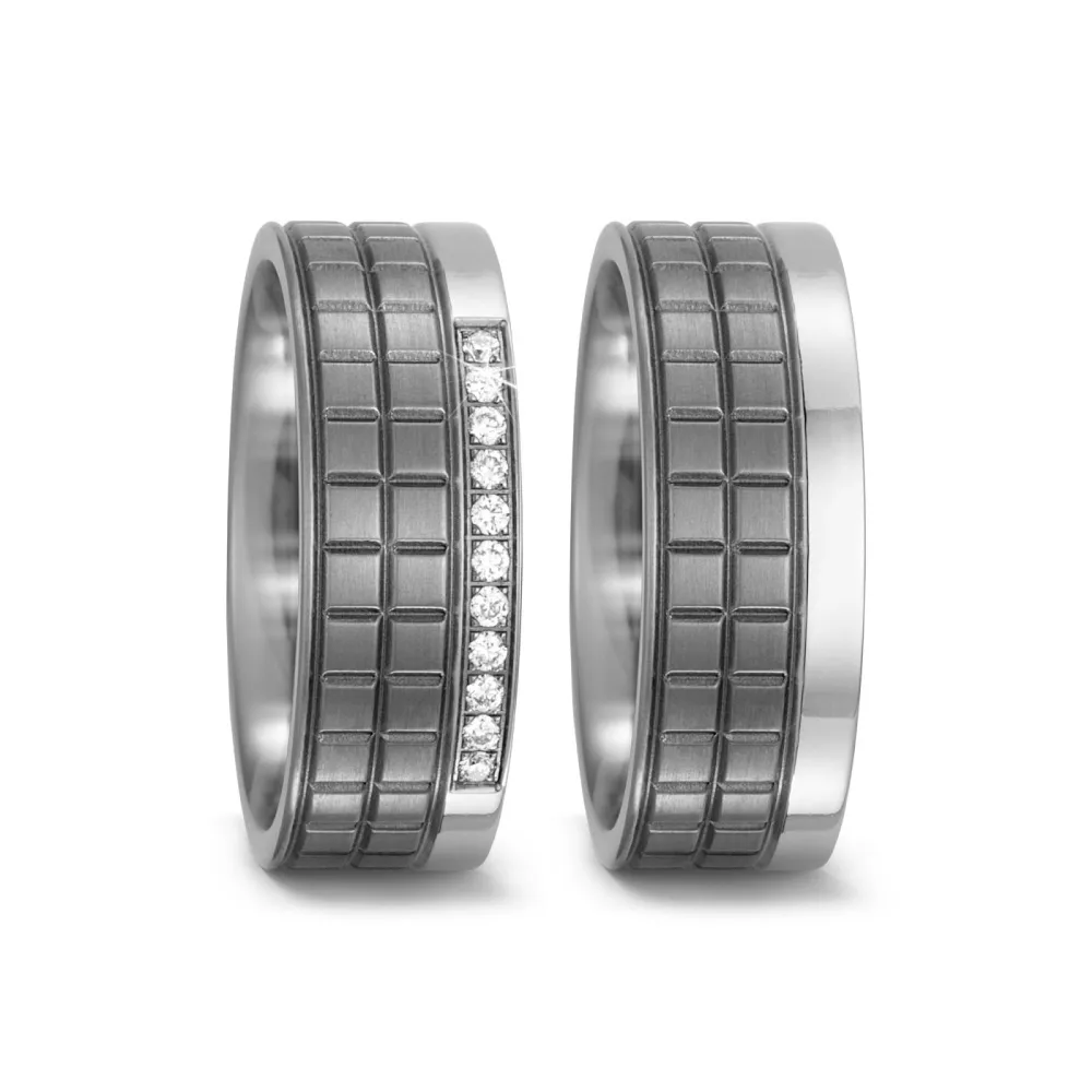 Alianzas de boda de titanio con diamantes