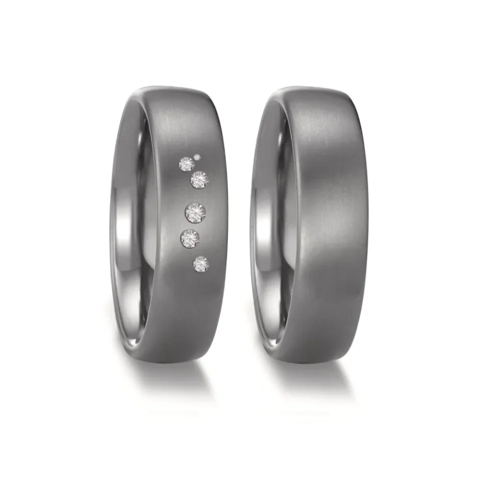 Alianzas de boda de tántalo con diamantes