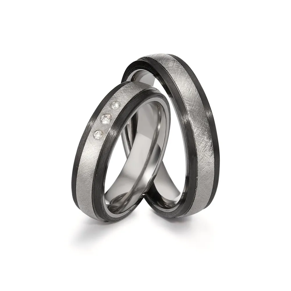Alianzas de boda de titanio y carbono con diamantes