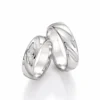 Alianzas de boda de plata con diamante