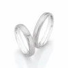 Alianzas de boda de plata con diamante