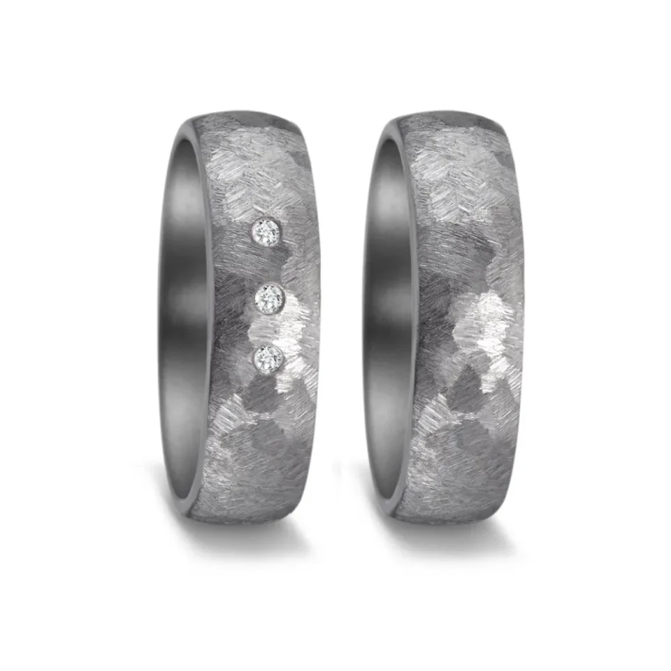 Alianzas de boda de tántalo con diamantes