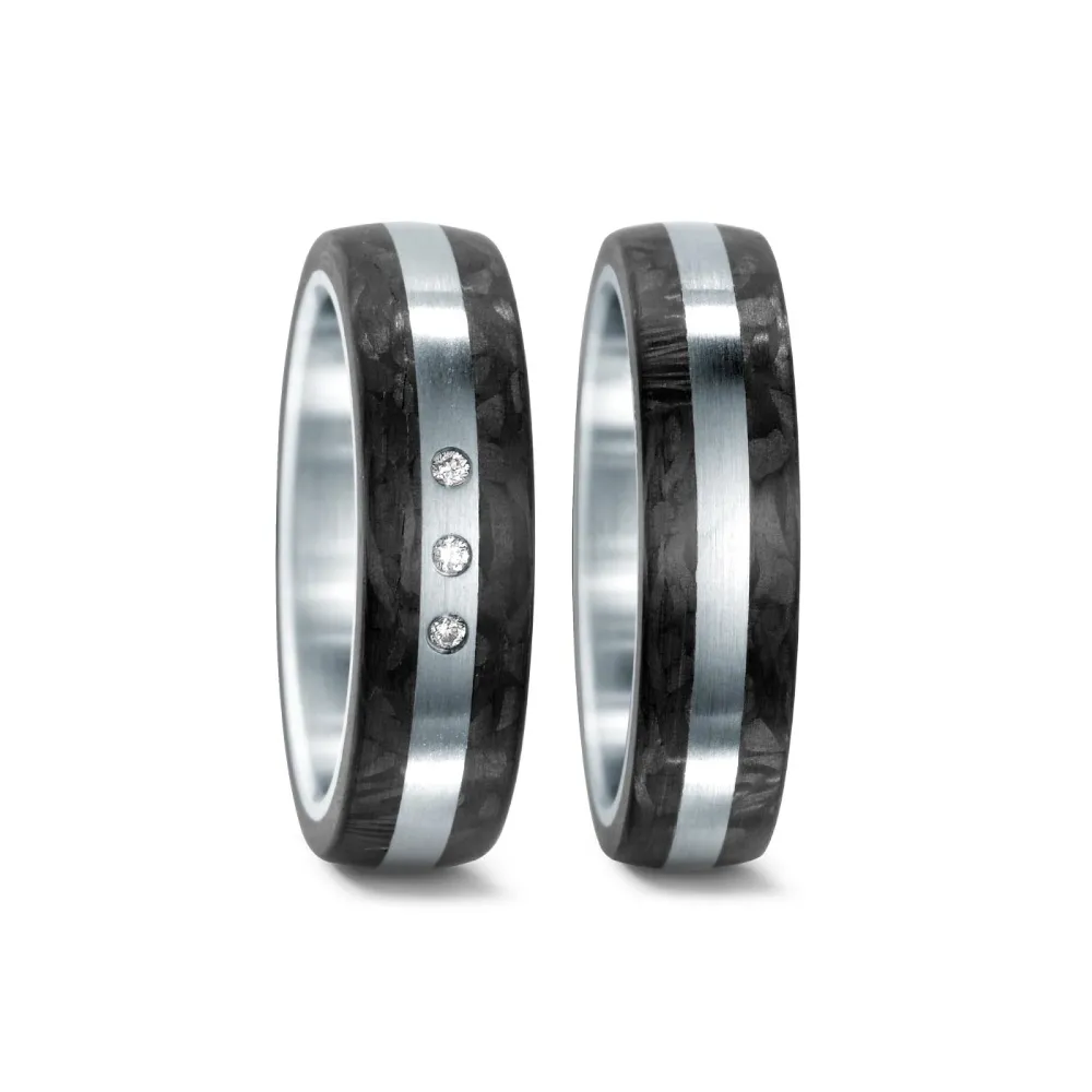 Alianzas de boda de acero y carbono con diamantes