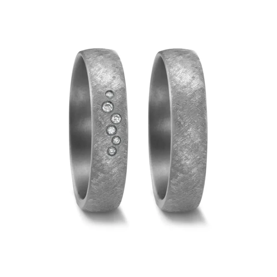 Alianzas de boda de tántalo con diamante