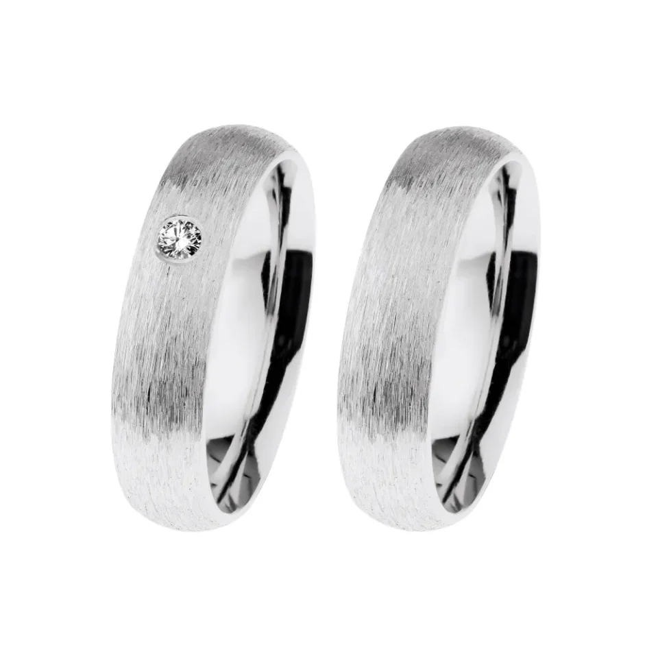 Alianzas de boda de acero con diamante