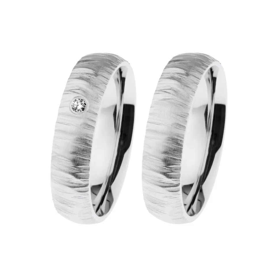 Alianzas de boda de acero con diamante