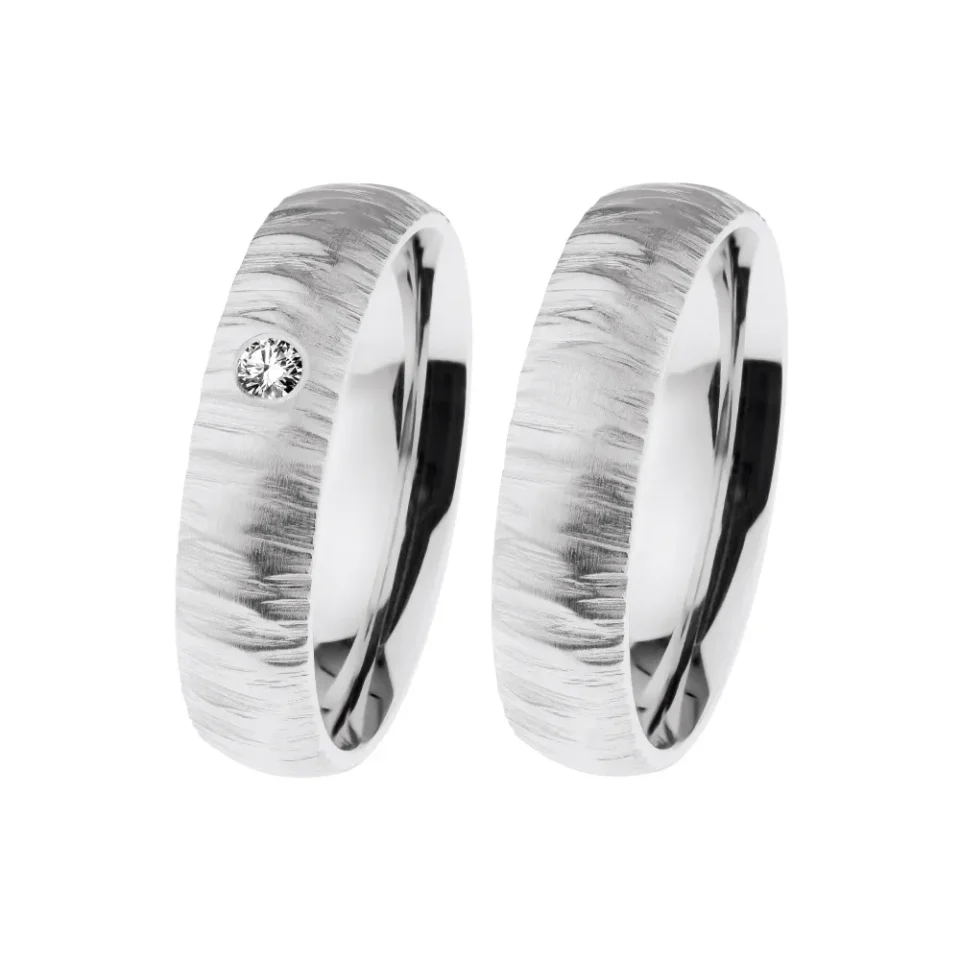 Alianzas de boda de acero con diamante