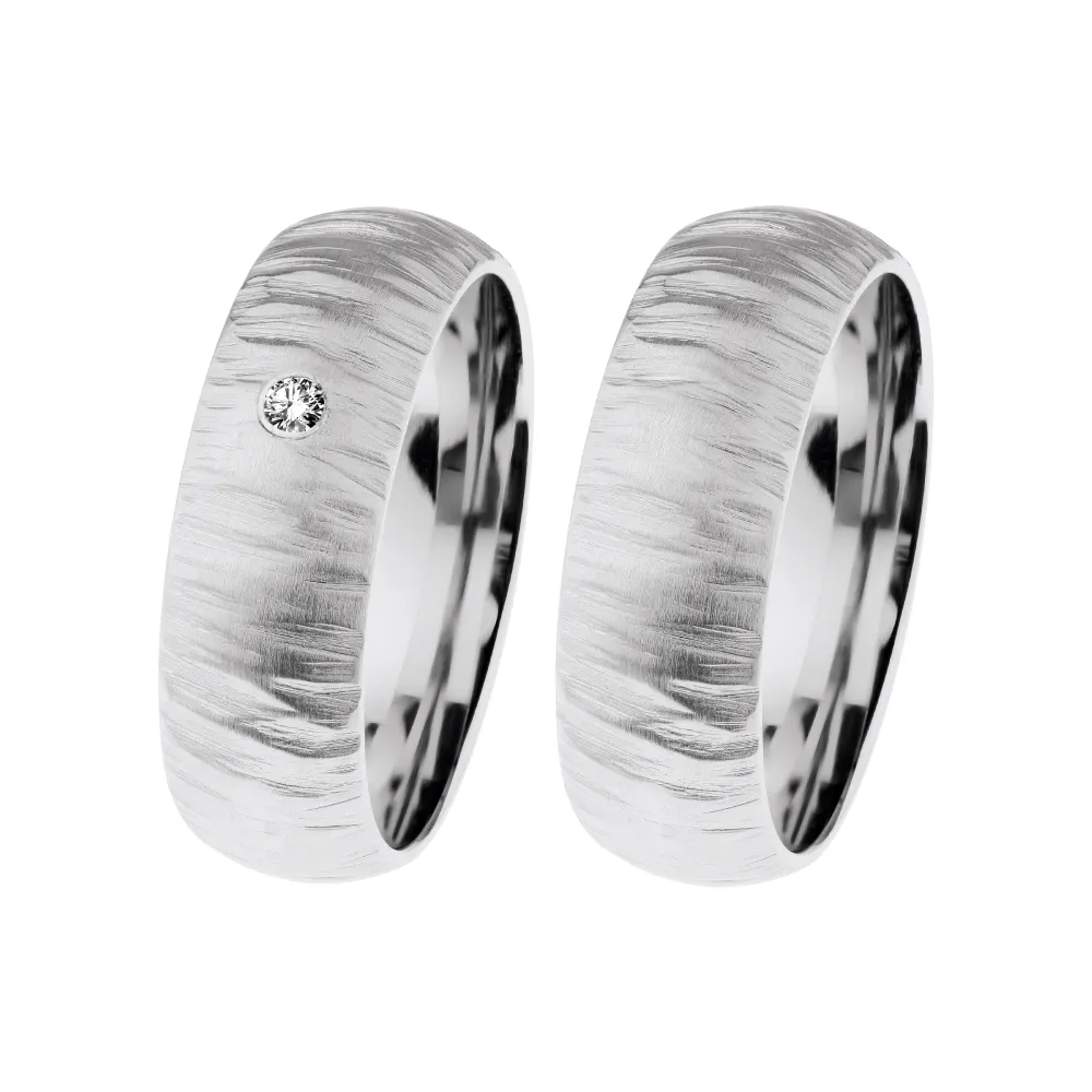 Alianzas de boda de acero con diamante