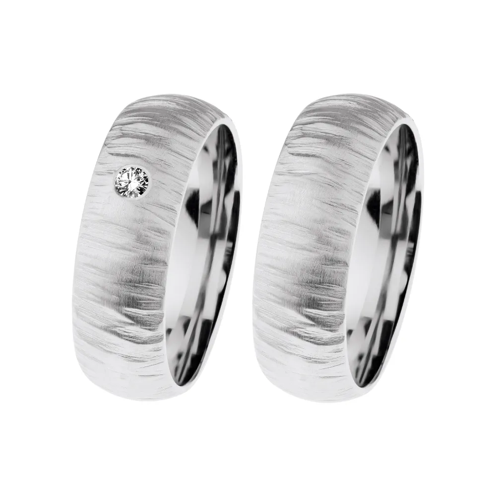 Alianzas de boda de acero con diamante