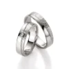 Alianzas de boda de plata con diamante