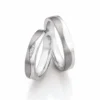 Alianzas de boda de acero y titanio con diamantes