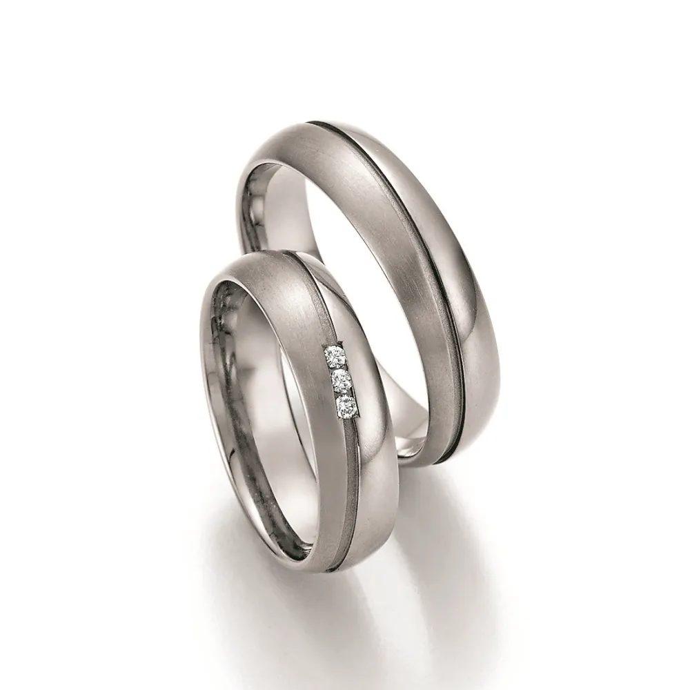Alianzas de boda de titanio con diamantes