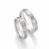 Alianzas de boda de titanio con diamantes