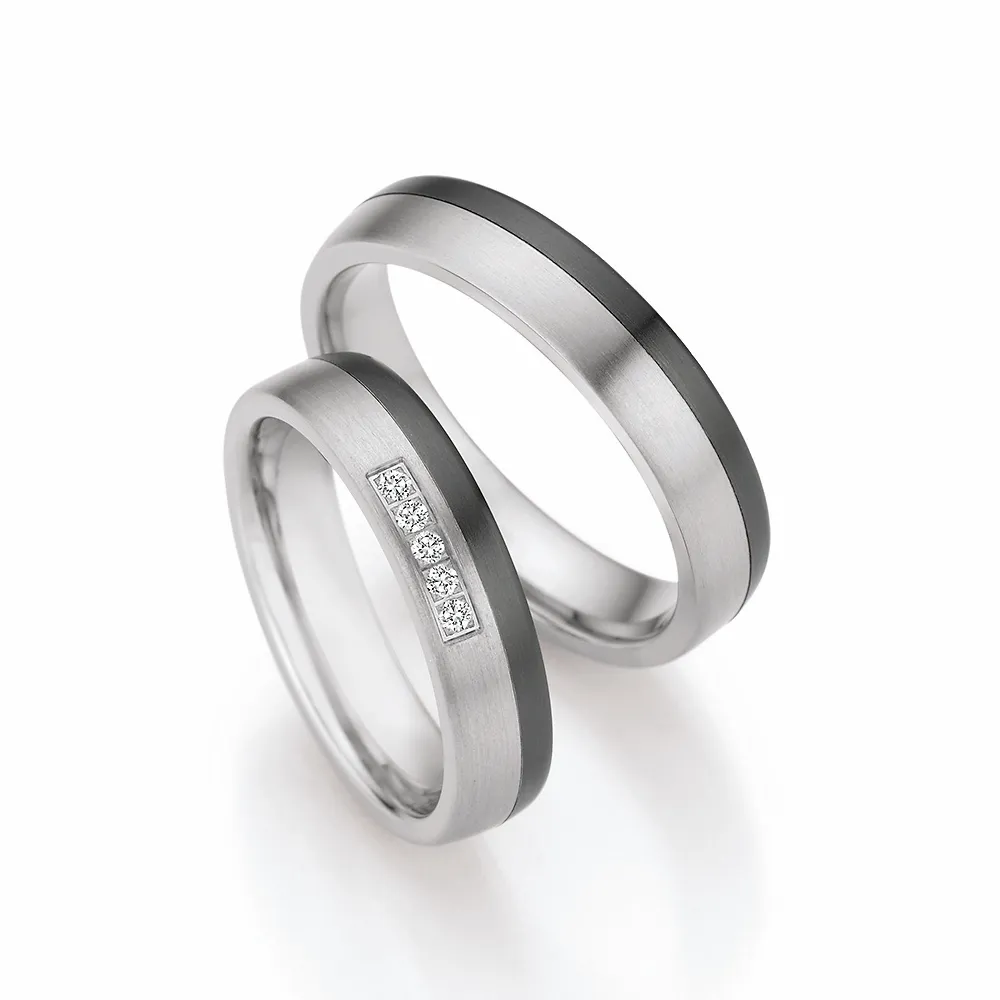 Alianzas de boda de titanio y zirconio con diamantes