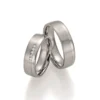 Alianzas de boda de titanio y platino con diamantes