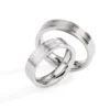 Alianzas de boda de acero con diamante