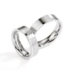 Alianzas de boda de acero con diamantes