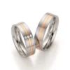Alianzas de boda de acero y oro rosado con diamantes