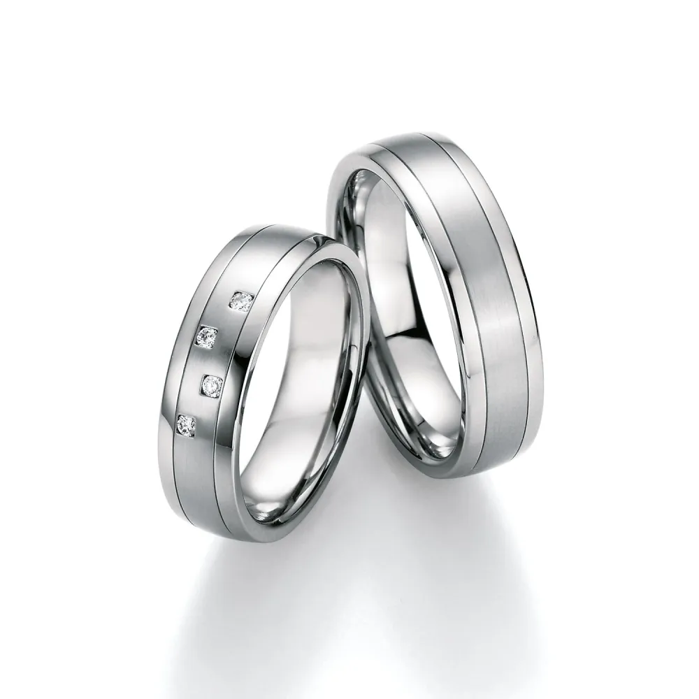 Alianzas de boda de acero con diamantes
