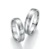Alianzas de boda de acero con diamante