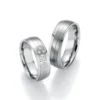 Alianzas de boda de acero con diamantes