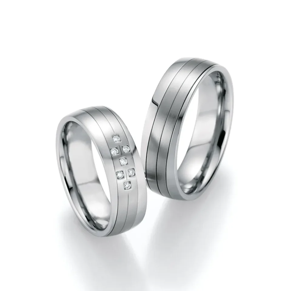 Alianzas de boda de acero con diamantes