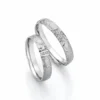 Alianzas de boda de acero con diamantes