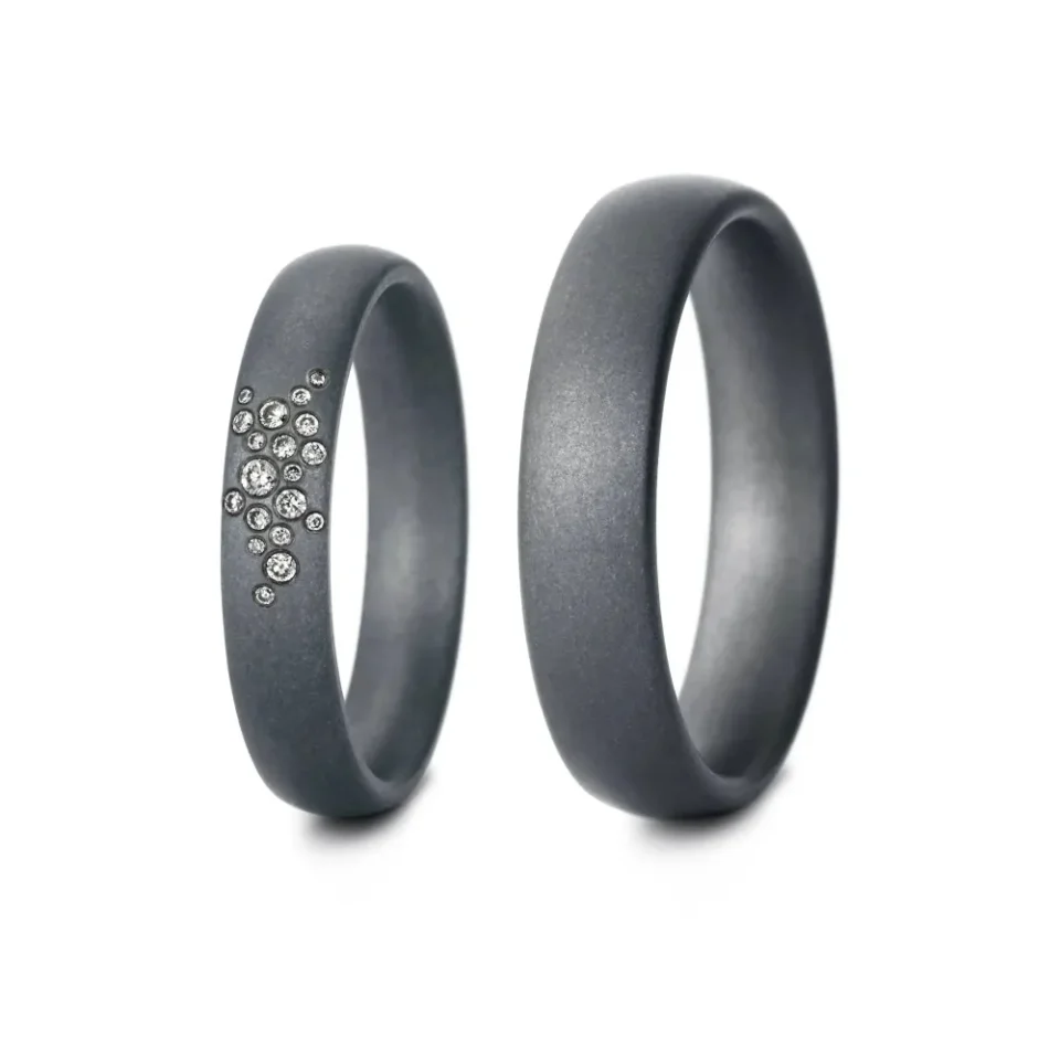 Alianzas de boda de tántalo con diamantes