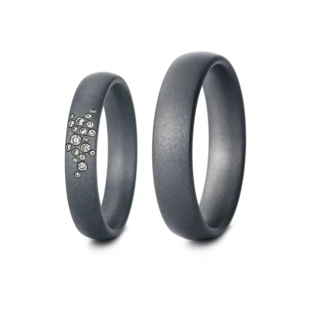 Alianzas de boda de tántalo con diamantes