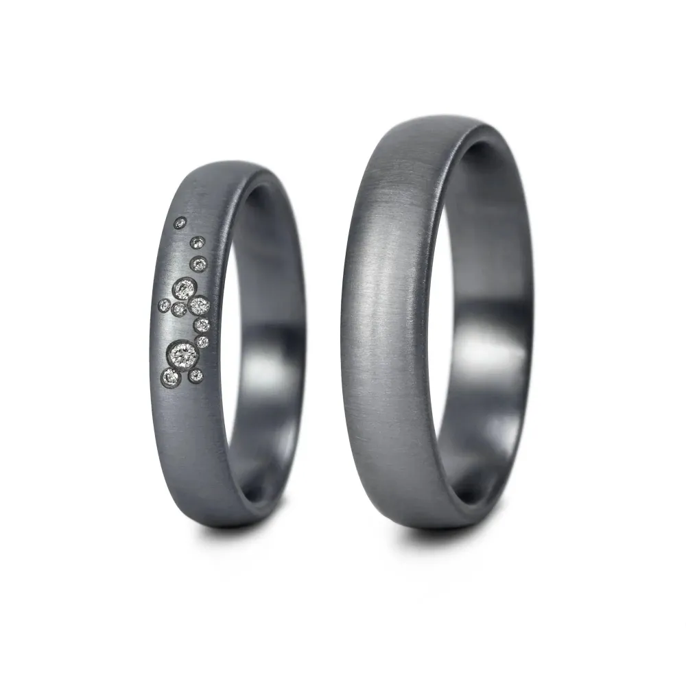Alianzas de boda de tántalo con diamantes