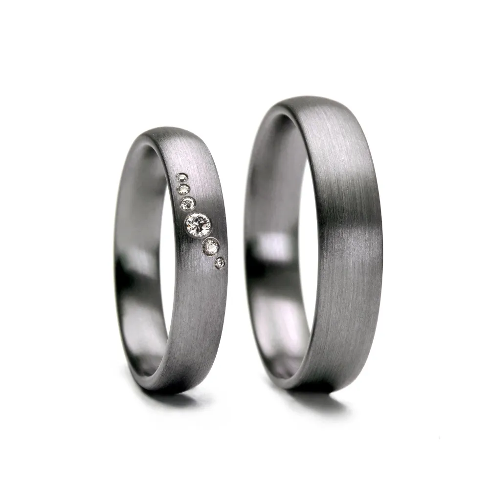 Alianzas de boda de tántalo con diamantes