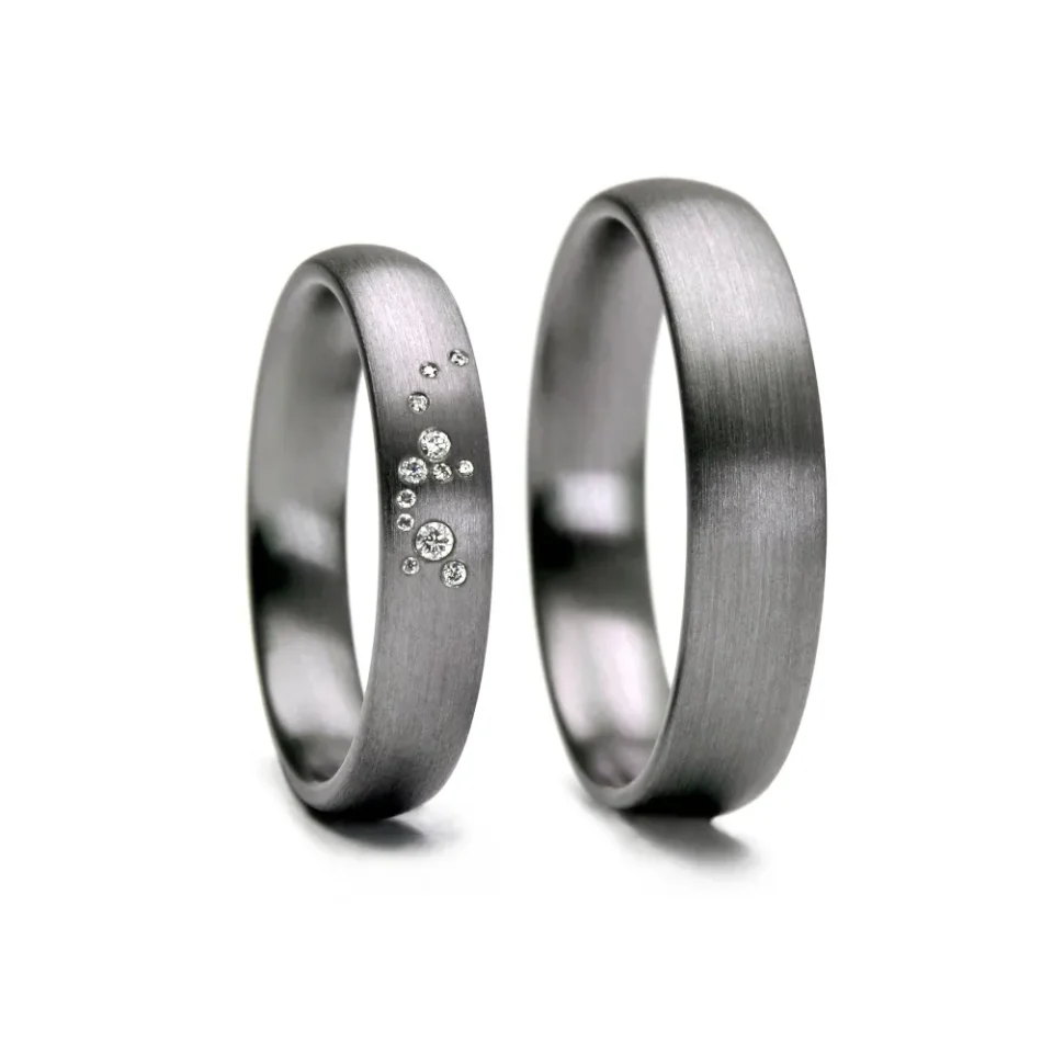 Alianzas de boda de tántalo con diamantes