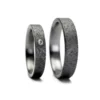 Alianzas de boda de tántalo con diamante