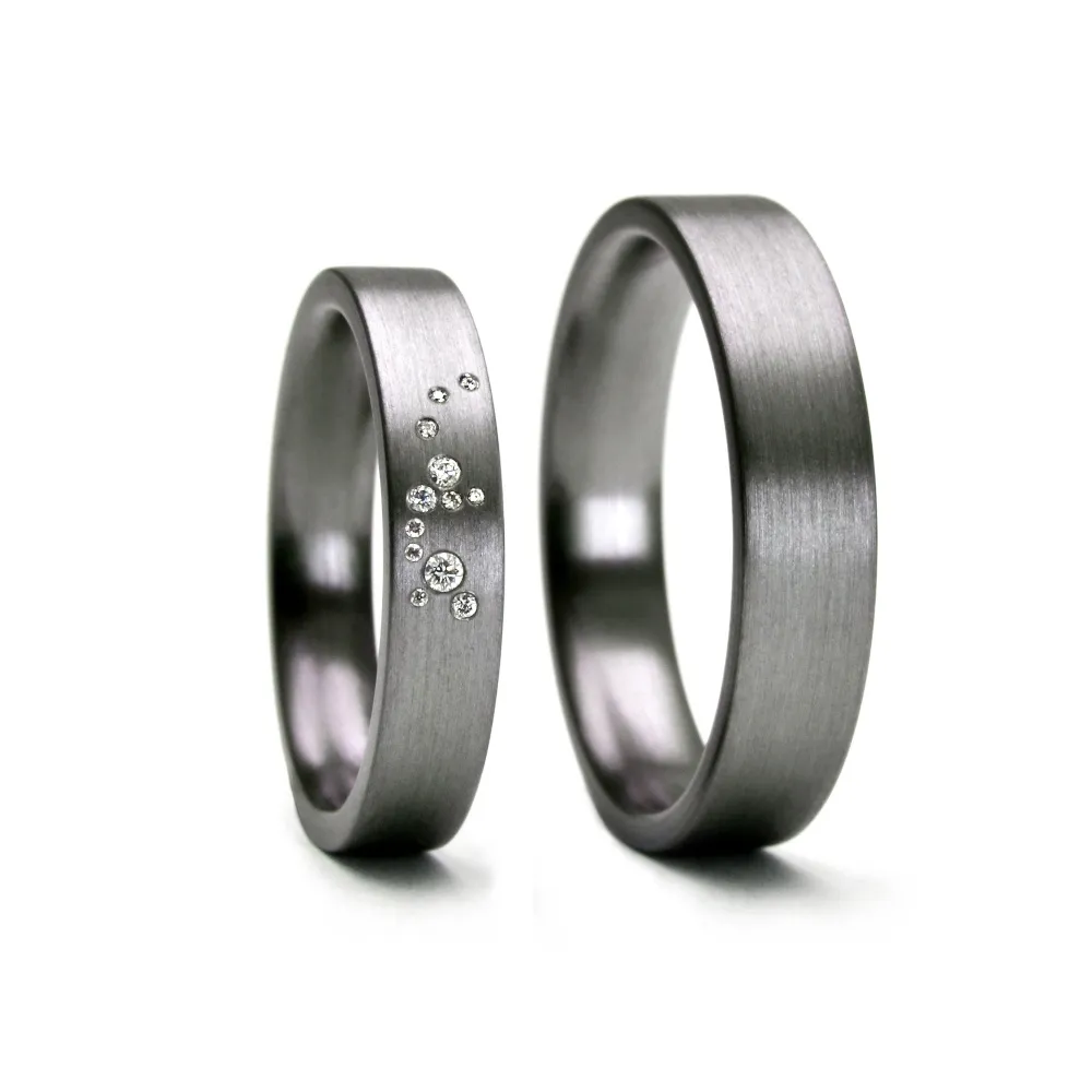 Alianzas de boda de tántalo con diamantes