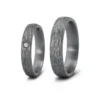 Alianzas de boda de tántalo con diamante